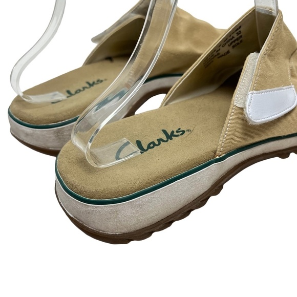 CLARKS Beige Tan White Canvas Slides Flip Flops Neutral Shoes Flats Casual sz 9 - Picture 5 of 16